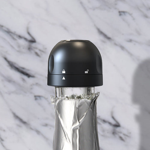 Mini champagne stopper for sparkling wine
